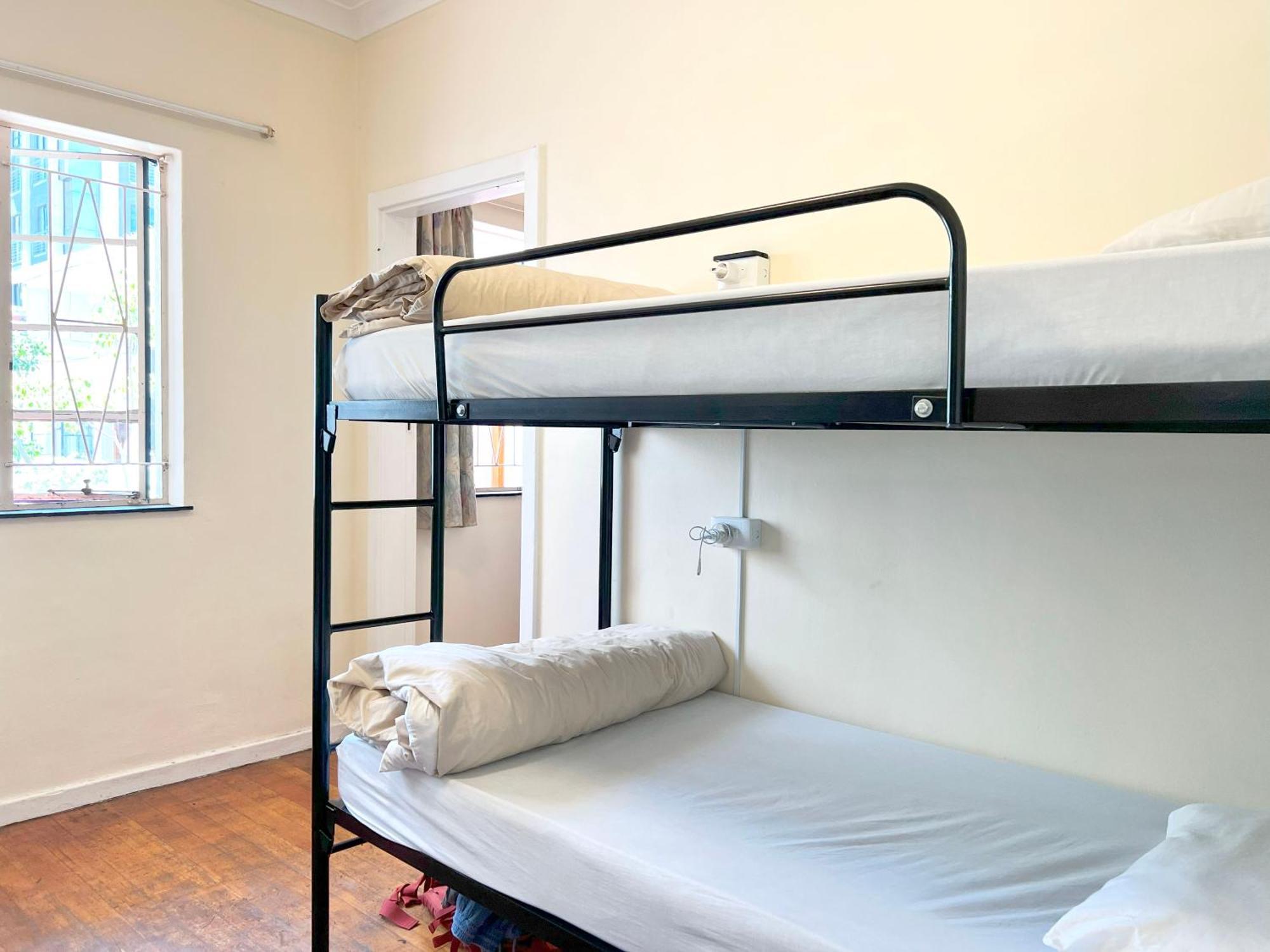 Long Street Backpackers (Adults Only) Hostel Cape Town Bagian luar foto