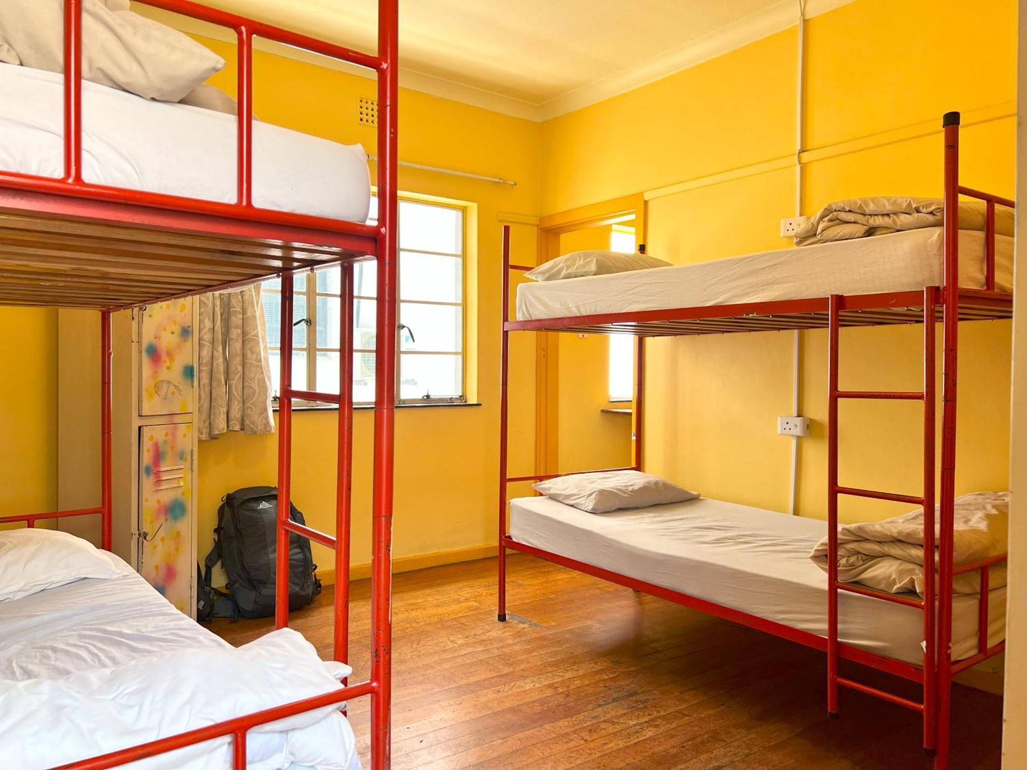 Long Street Backpackers (Adults Only) Hostel Cape Town Bagian luar foto