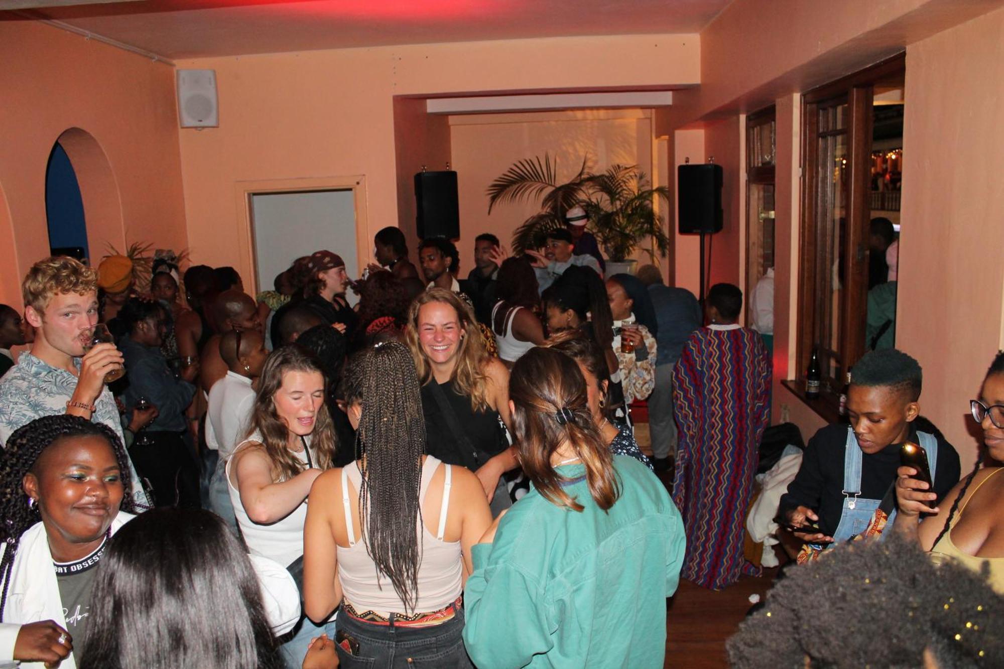 Long Street Backpackers (Adults Only) Hostel Cape Town Bagian luar foto