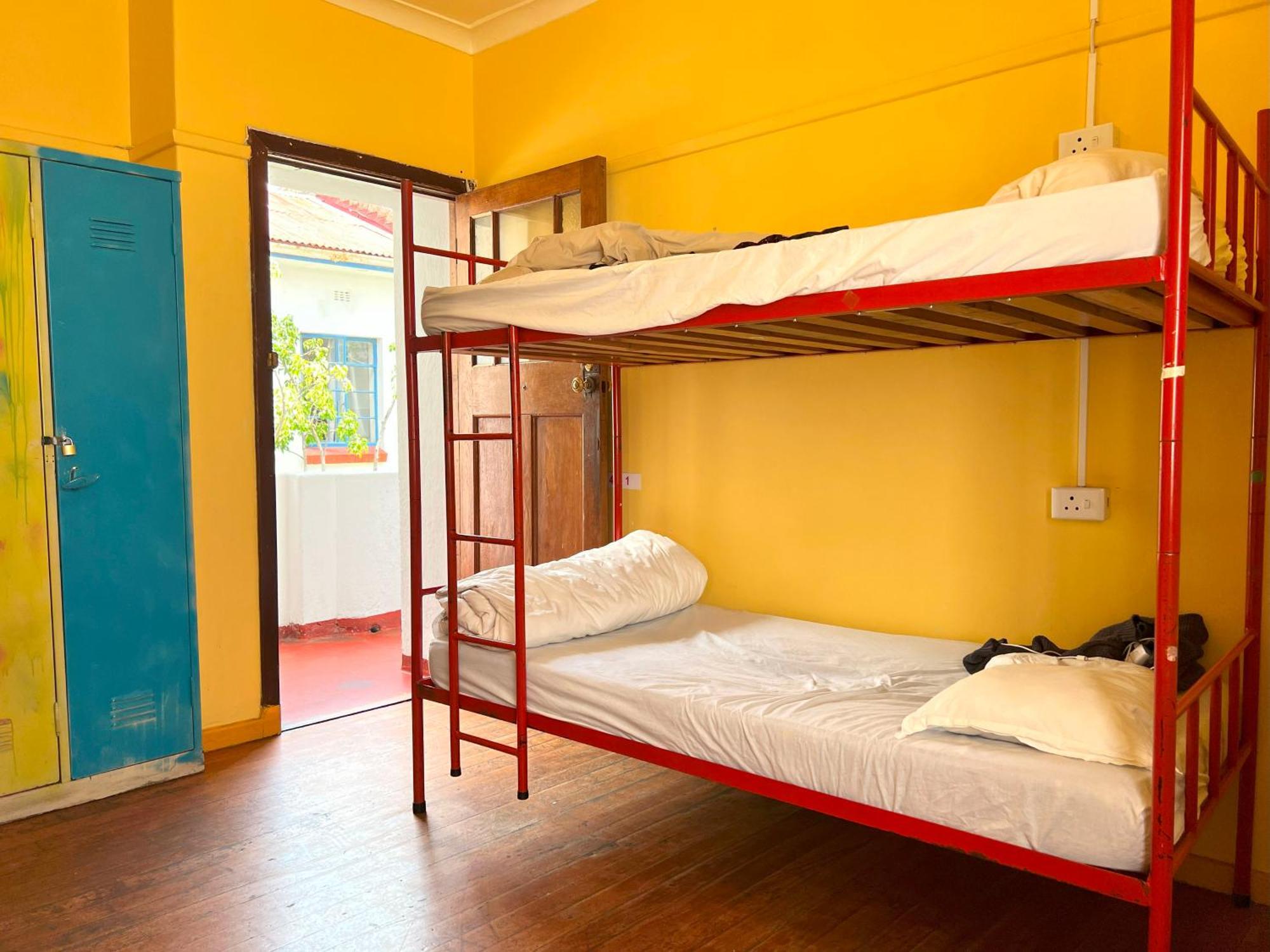 Long Street Backpackers (Adults Only) Hostel Cape Town Ruang foto